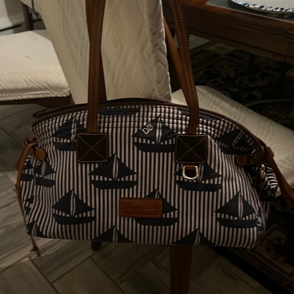 Dooney & Bourke sailboat print bag - Picture 1 of 5